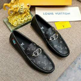 Picture of Louis Vuitton Shoes _SKULVsz38-45mnf031211971